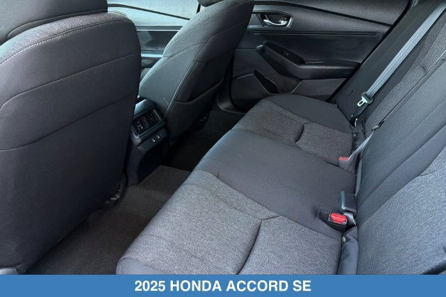 2025 Honda Accord SE - Photo 14