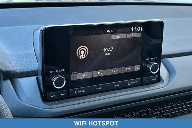 2025 Honda Accord LX - Photo 21
