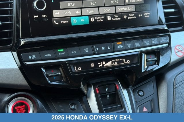 2025 Honda Odyssey EX-L - Photo 24