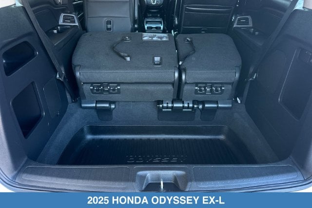 2025 Honda Odyssey EX-L - Photo 19