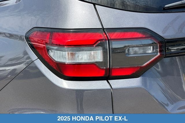 2025 Honda Pilot EX-L - Photo 31