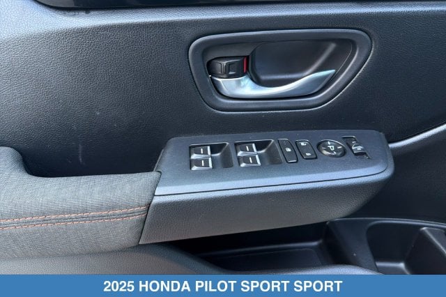 2025 Honda Pilot Sport - Photo 13
