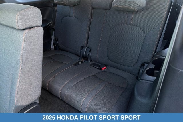 2025 Honda Pilot Sport - Photo 18