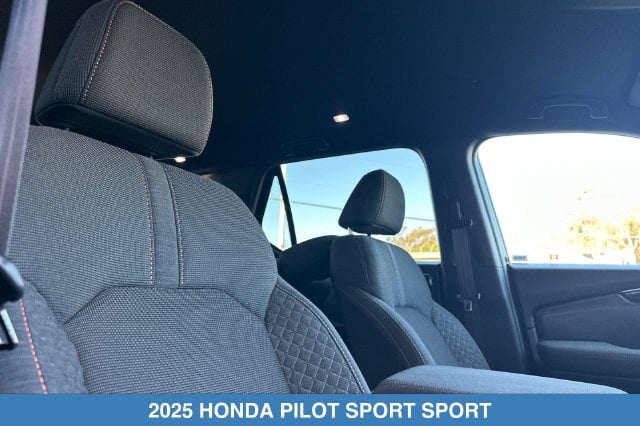 2025 Honda Pilot Sport - Photo 21