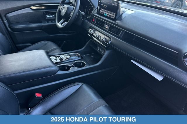 2025 Honda Pilot Touring - Photo 20