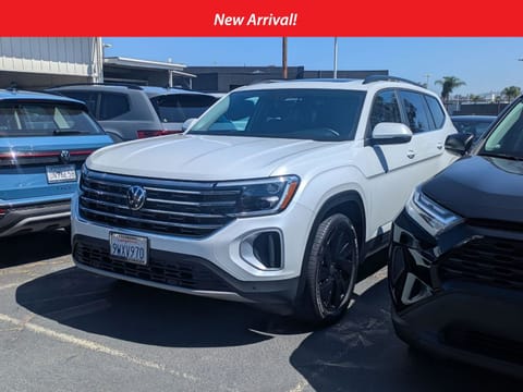1 imagen de 2026 Volkswagen Atlas 2.0T SE w/Technology