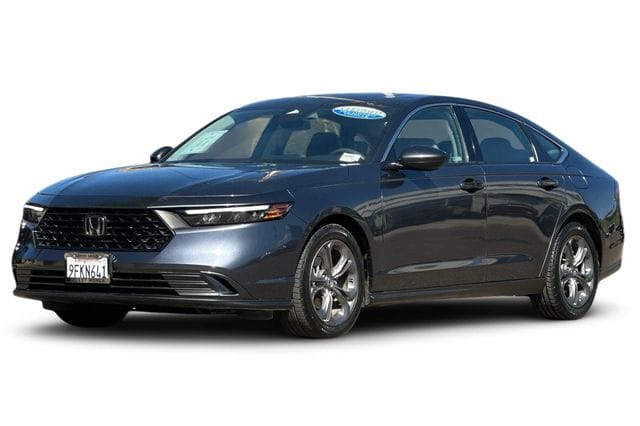 2 thumbnail image of  2023 Honda Accord EX