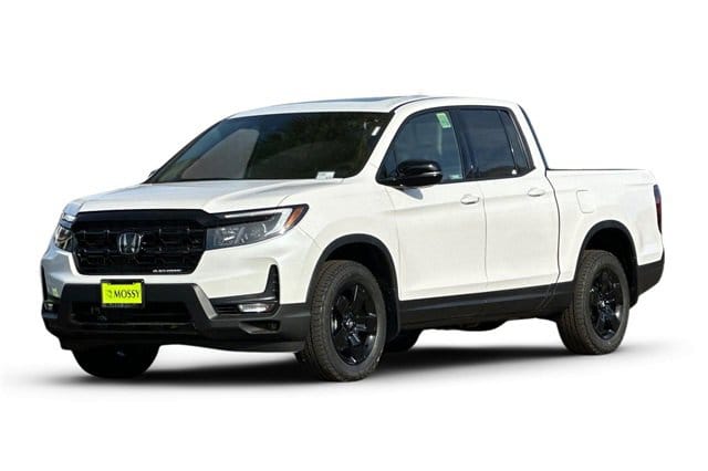 2 thumbnail image of  2026 Honda Ridgeline Black Edition