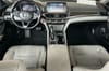 14 thumbnail image of  2018 Honda Accord Touring