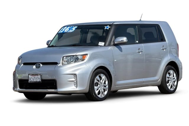 imagen de marcador de posición de 2015 Scion xB Base