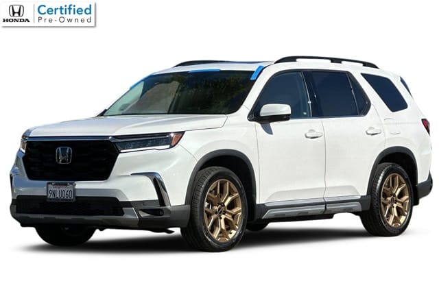 1 placeholder image of  2024 Honda Pilot Touring