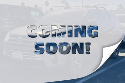 1 image of 2017 Toyota Highlander LE