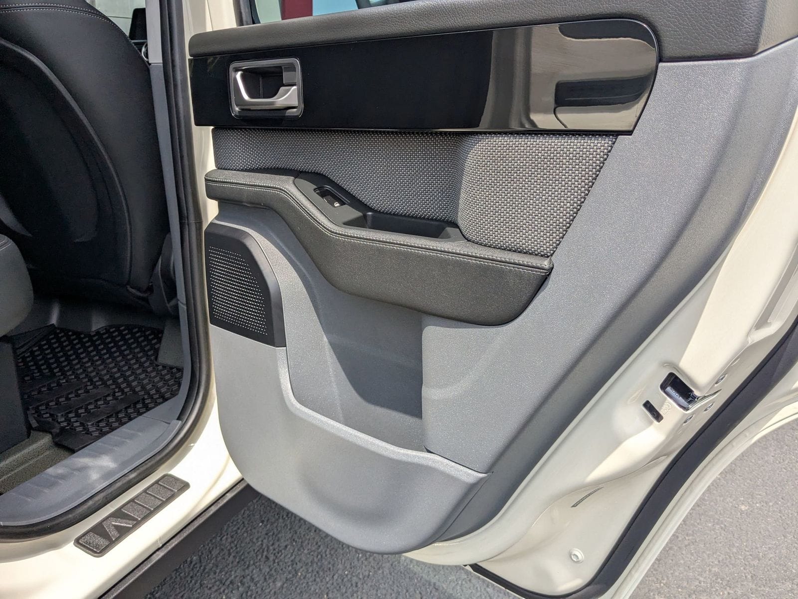 2024 INEOS Grenadier Base - Photo 28