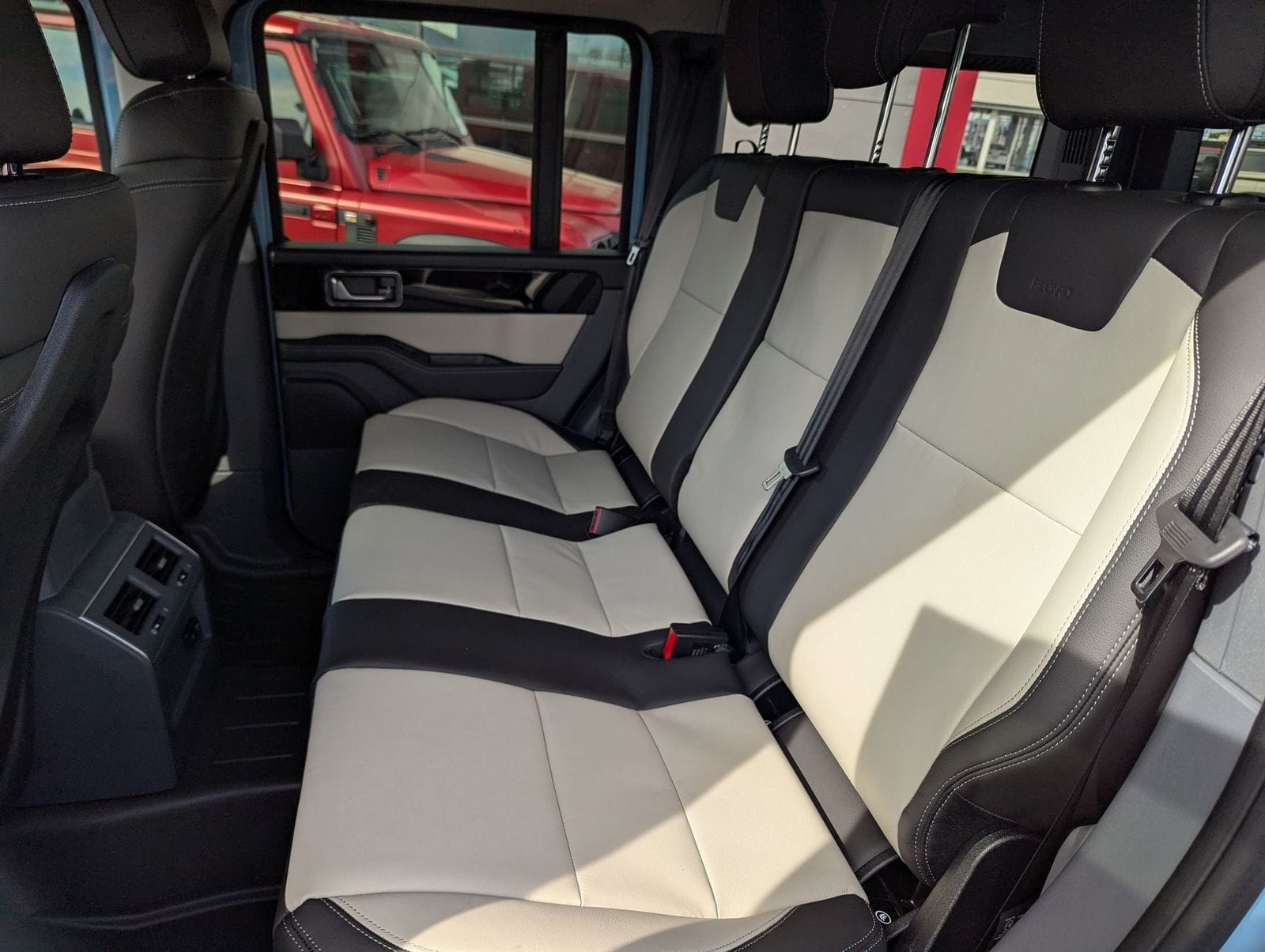 2025 INEOS Grenadier Fieldmaster Edition - Photo 22