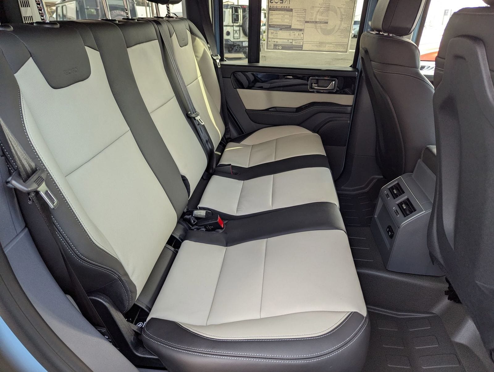 2025 INEOS Grenadier Fieldmaster Edition - Photo 24