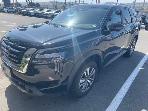 1 image of 2025 Nissan Pathfinder SL