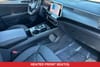 17 thumbnail image of  2025 Volkswagen Atlas Cross Sport 2.0T SE w/Technology