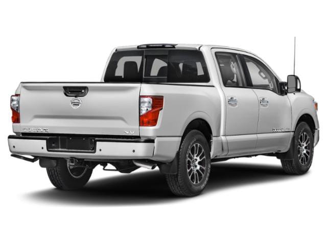 2 thumbnail image of  2021 Nissan Titan SV