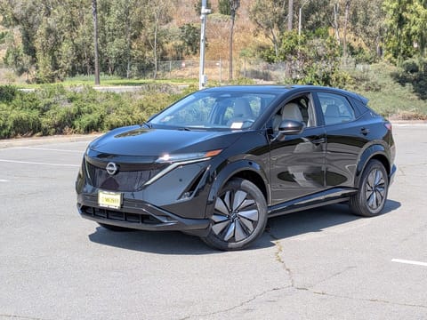 1 image of 2023 Nissan Ariya ENGAGE