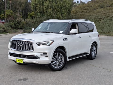 1 image of 2024 INFINITI QX80 LUXE