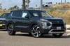 2 thumbnail image of  2024 Mitsubishi Outlander SE