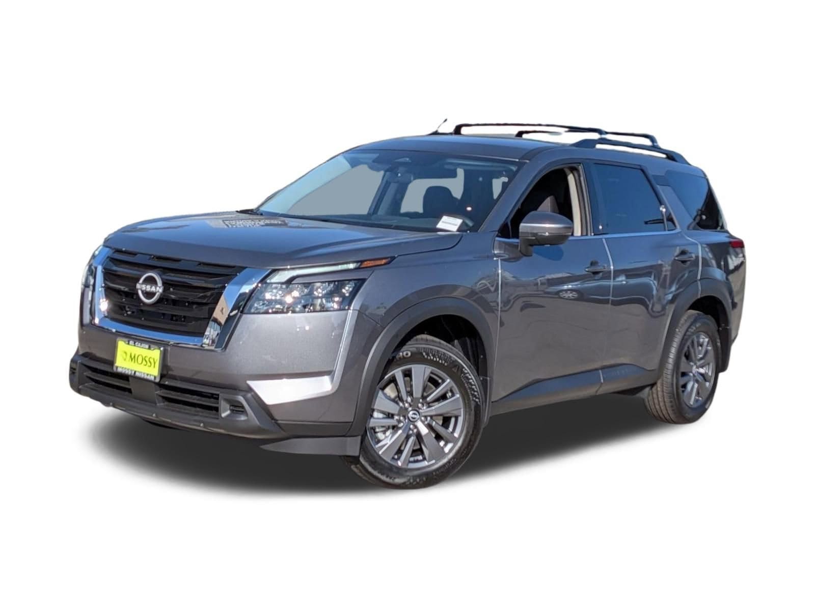 1 thumbnail image of  2025 Nissan Pathfinder SV