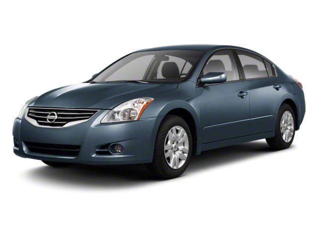 4 thumbnail image of  2010 Nissan Altima 2.5 S
