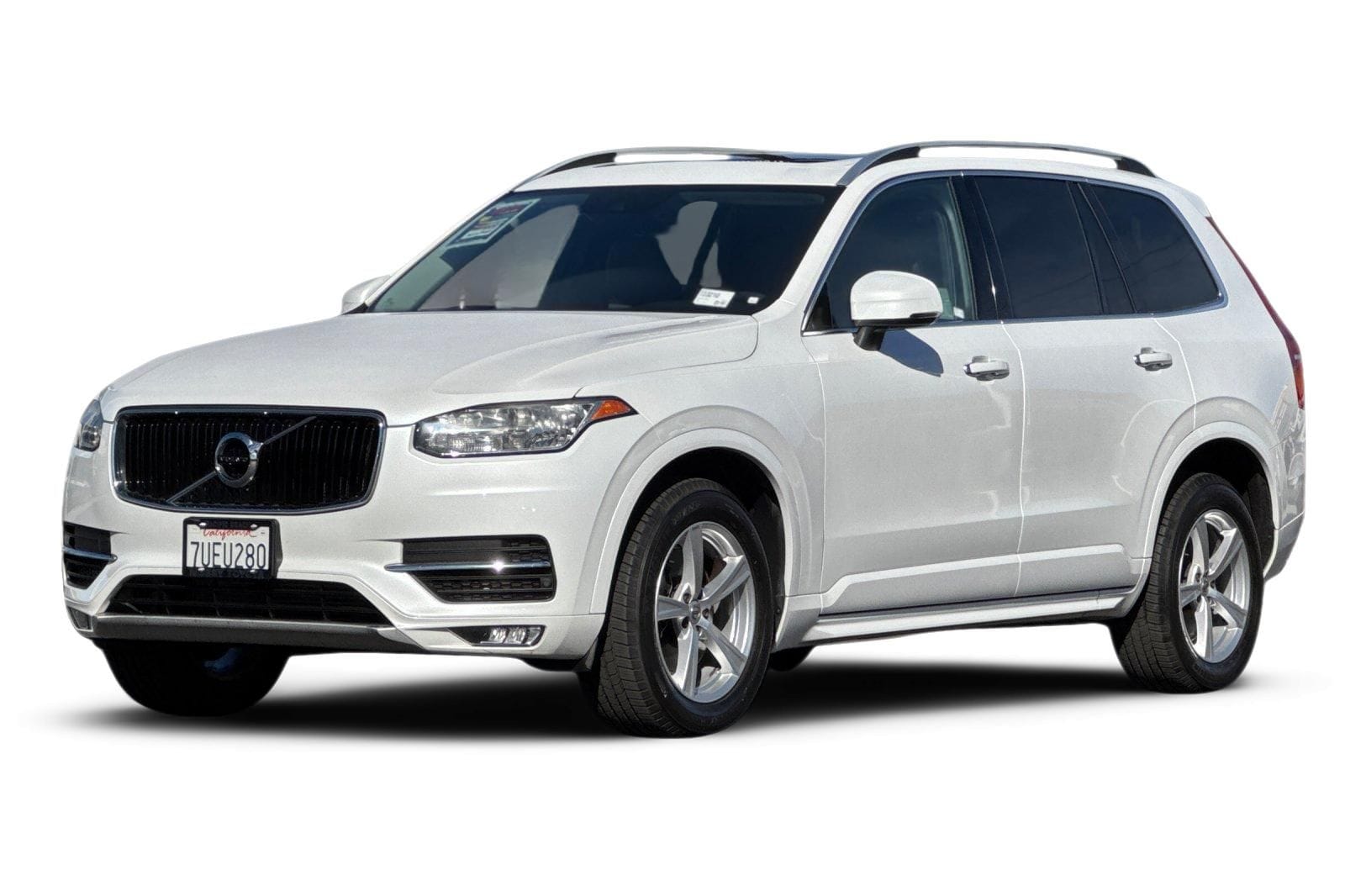 1 thumbnail image of  2016 Volvo XC90 T5 Momentum