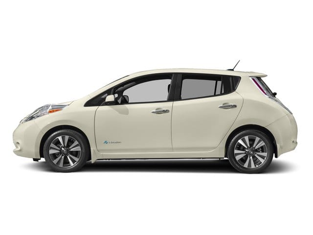 3 thumbnail image of  2017 Nissan Leaf SL