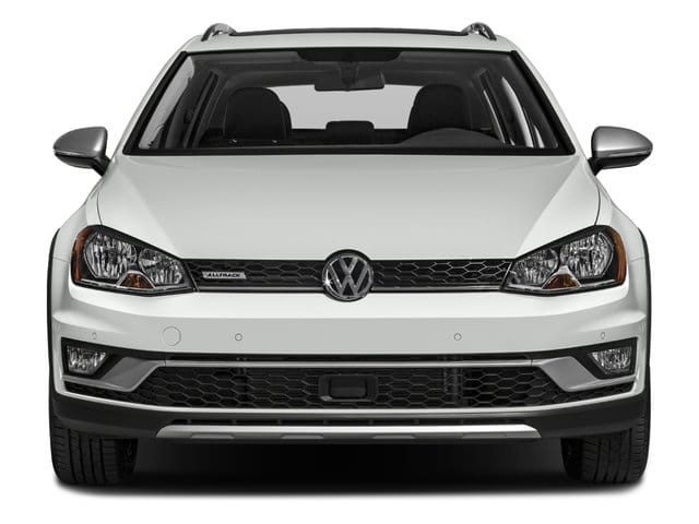 4 thumbnail image of  2017 Volkswagen Golf Alltrack S
