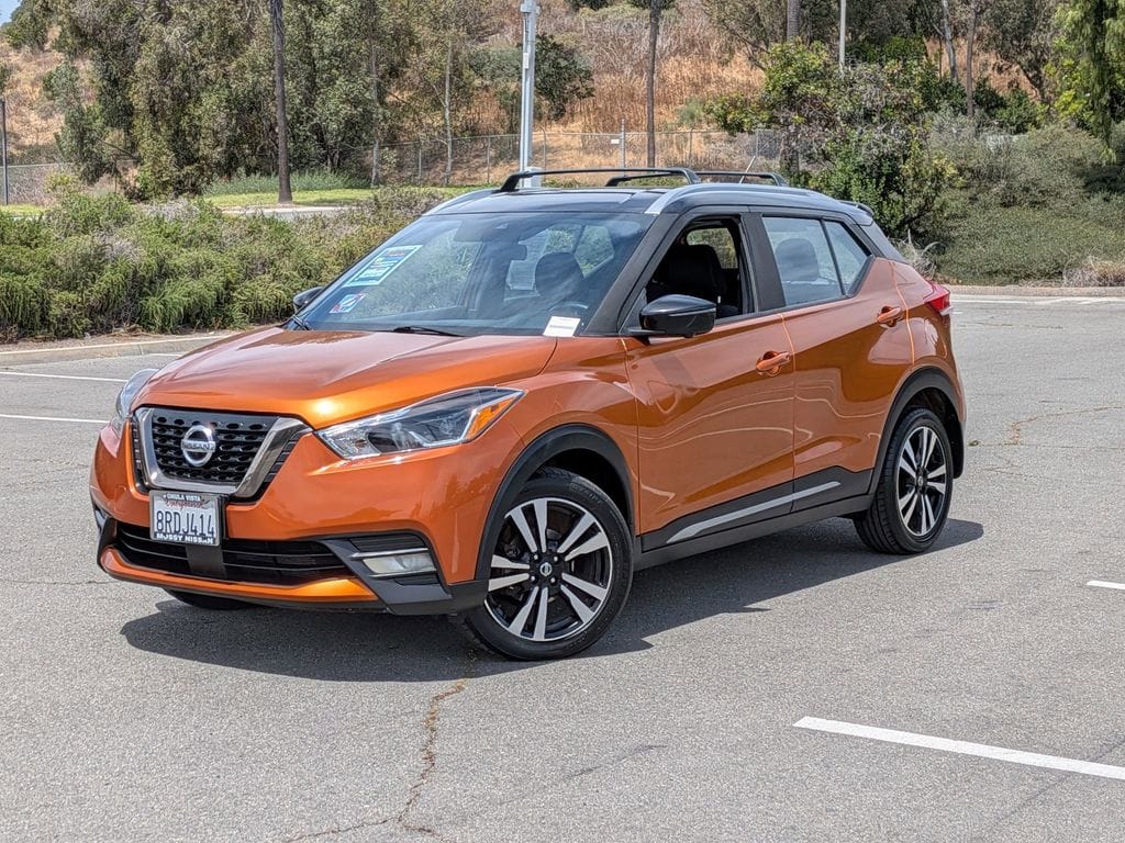 2020 Nissan Kicks SR