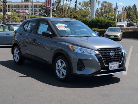 2021 Nissan Kicks S