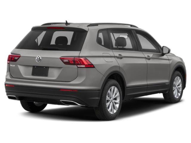 2 thumbnail image of  2021 Volkswagen Tiguan S