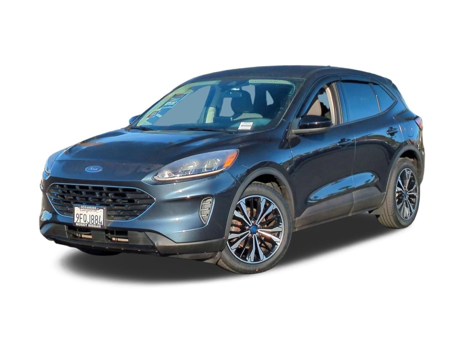 1 placeholder image of  2022 Ford Escape SE