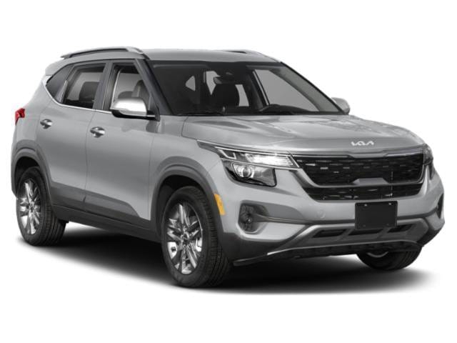 9 thumbnail image of  2022 Kia Seltos S