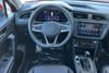 14 thumbnail image of  2022 Volkswagen Tiguan 2.0T SE