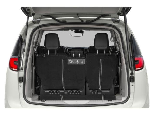 14 thumbnail image of  2023 Chrysler Pacifica Hybrid Limited