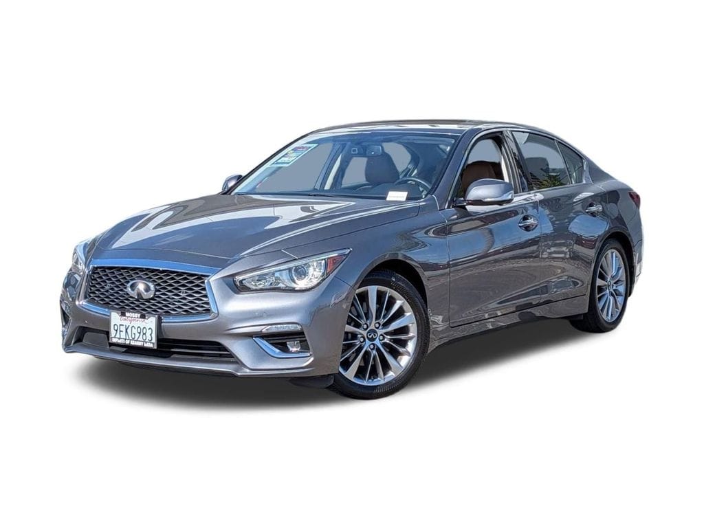 2023 INFINITI Q50 LUXE