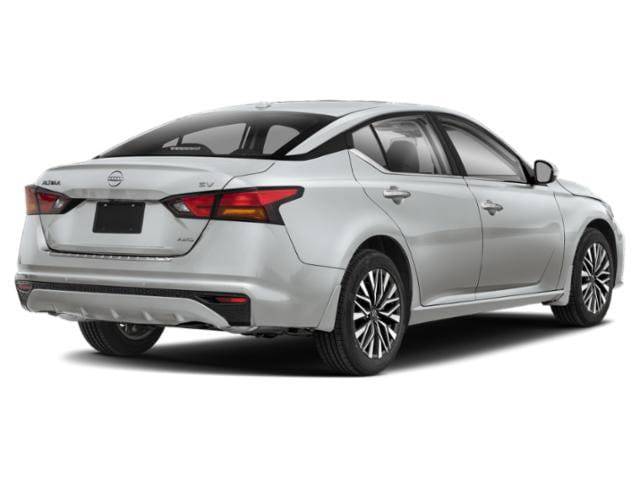 2 thumbnail image of  2023 Nissan Altima 2.5 SV