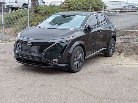 1 image of 2023 Nissan Ariya EVOLVE+