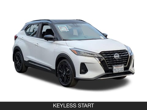 2023 Nissan Kicks SR