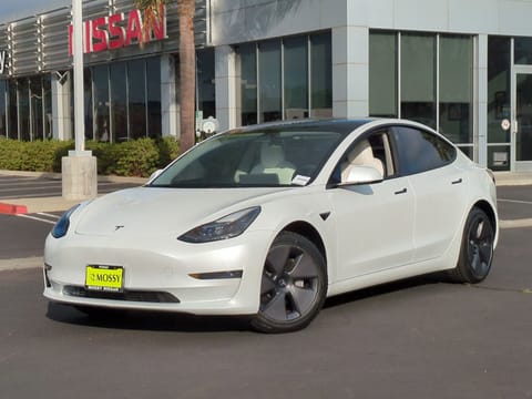 1 image of 2023 Tesla Model 3