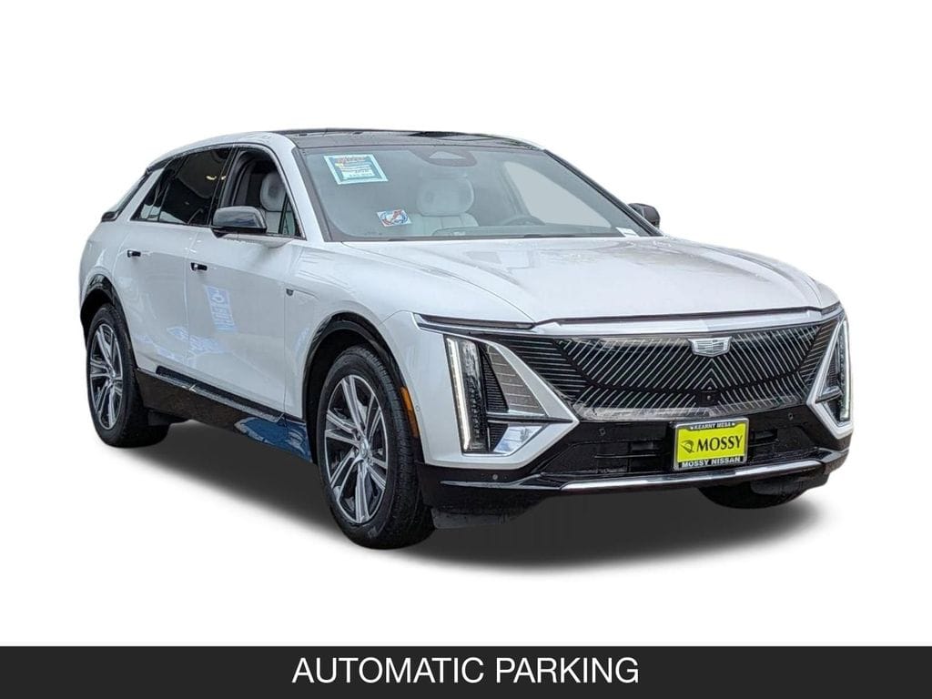 Used 2024 Cadillac LYRIQ Luxury 2 with VIN 1GYKPRRK4RZ117922 for sale in Chula Vista, CA