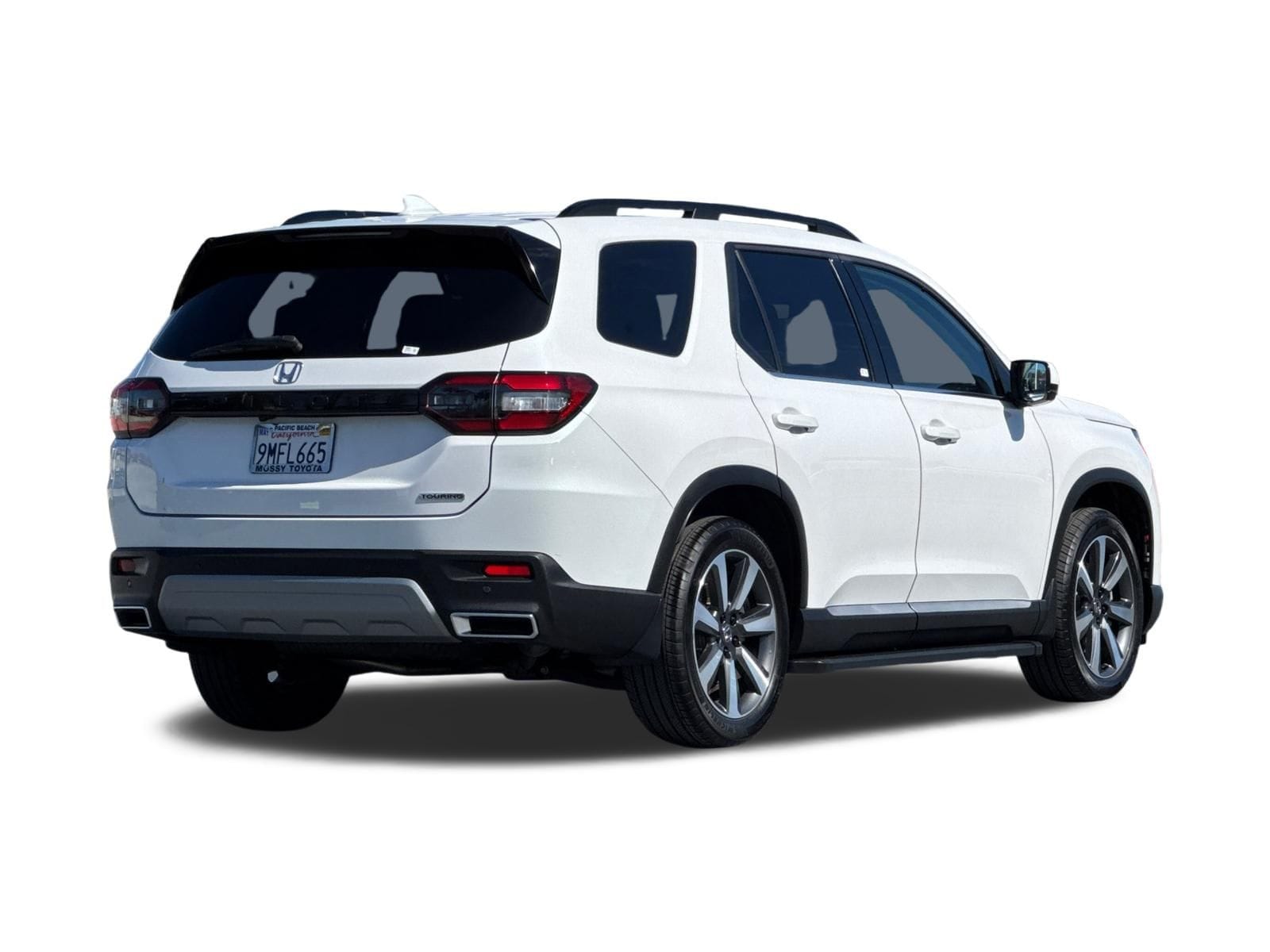 4 thumbnail image of  2024 Honda Pilot Touring