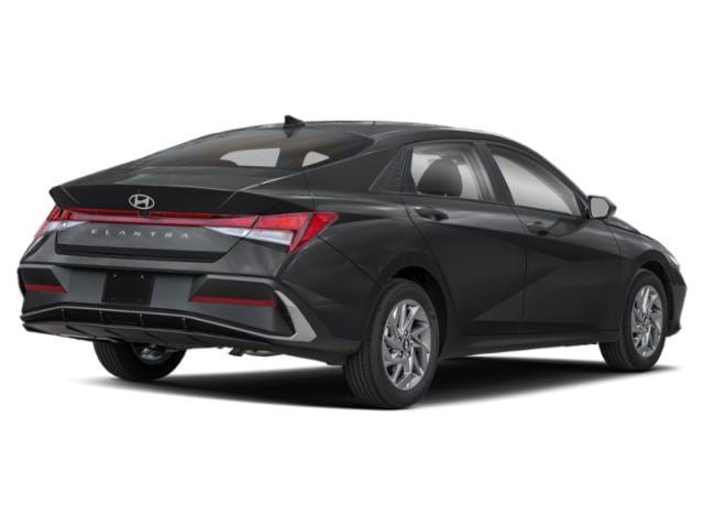 2 thumbnail image of  2024 Hyundai Elantra SEL