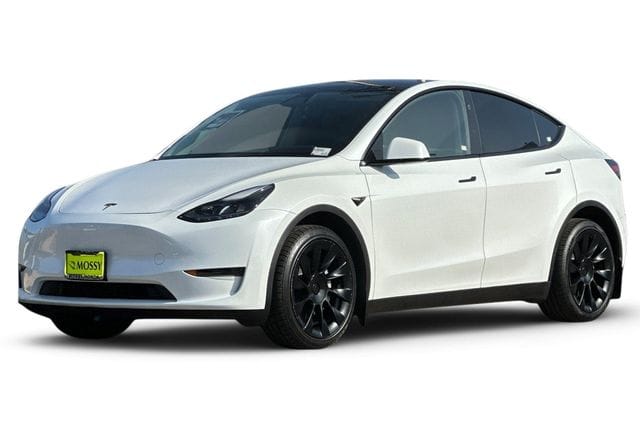 1 thumbnail image of  2024 Tesla Model Y Long Range