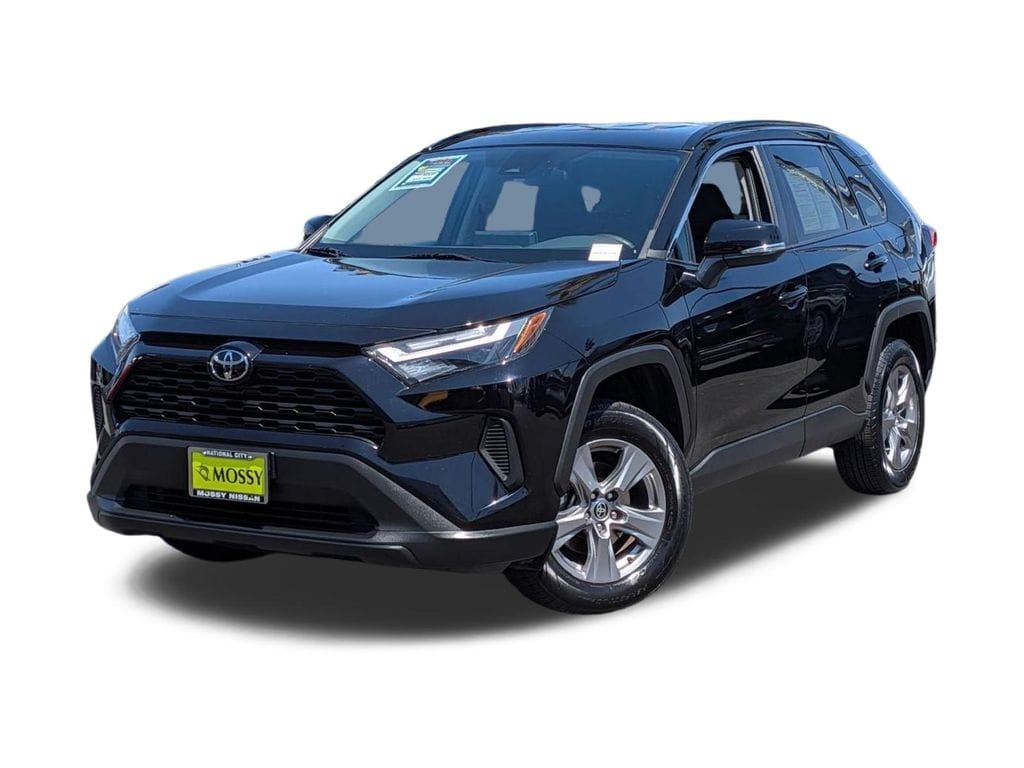 1 imagen en miniatura de 2024 Toyota RAV4 XLE