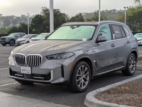 1 image of 2025 Bmw X5 xDrive50e