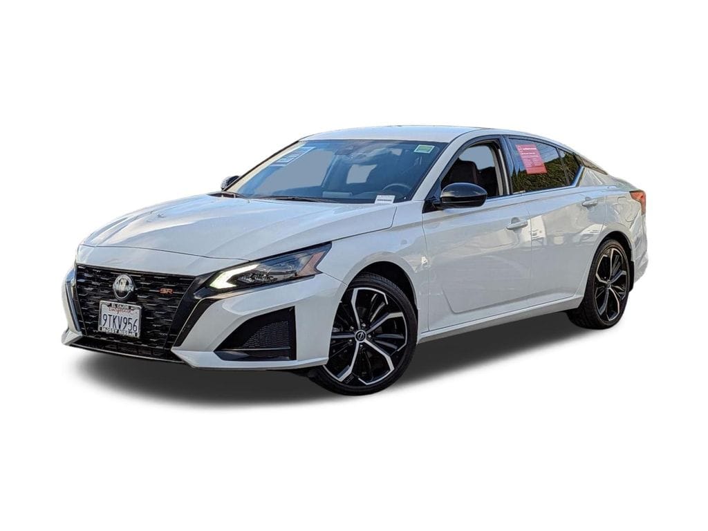 2025 Nissan Altima 2.5 SR