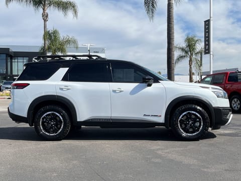 2025 Nissan Pathfinder Rock Creek